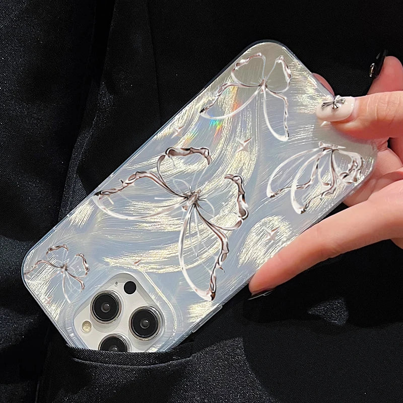 Luxuriöse iPhone-Hülle mit Schmetterling in Lasersilber